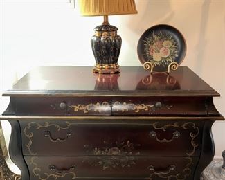 ACCENT CABINET, LAMP, DECORATIVE PLATE