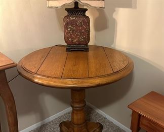 ACCENT TABLE, LAMP