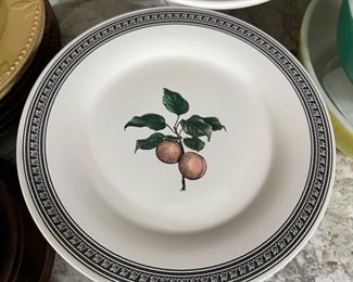 PFALTZGRAFF DISHES-FARMERS MARKET