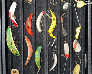 VINTAGE LURES