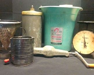 "Spring Fling on Flowing Wells" in Martinez, GA Starts Closing Fri 3/24 8pm. Pickup: Mon 3/27 3-6pm. Please click here to see more photos, descriptions, and current bids:&nbsp;https://ctbids.com/estate-sale/20475