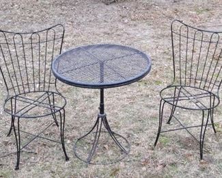 "Spring Fling on Flowing Wells" in Martinez, GA Starts Closing Fri 3/24 8pm. Pickup: Mon 3/27 3-6pm. Please click here to see more photos, descriptions, and current bids:&nbsp;https://ctbids.com/estate-sale/20475