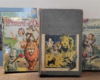 "Spring Fling on Flowing Wells" in Martinez, GA Starts Closing Fri 3/24 8pm. Pickup: Mon 3/27 3-6pm. Please click here to see more photos, descriptions, and current bids:&nbsp;https://ctbids.com/estate-sale/20475