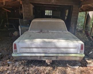 "Spring Fling on Flowing Wells" in Martinez, GA Starts Closing Fri 3/24 8pm. Pickup: Mon 3/27 3-6pm. Please click here to see more photos, descriptions, and current bids:&nbsp;https://ctbids.com/estate-sale/20475