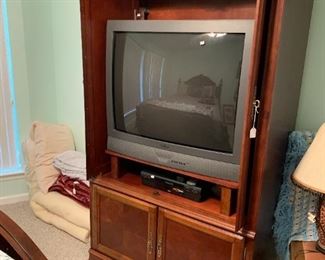 Entertainment Cabinet, Television 