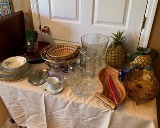 Kitchen and serving ware 