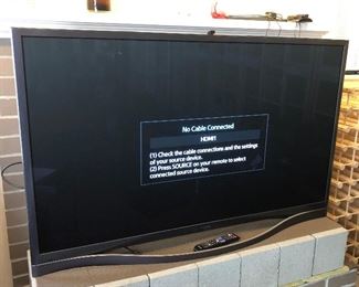 Samsung 60” plasma TV + remote - Model # PN60F8500AFXZA (Manuf. date July 2014)