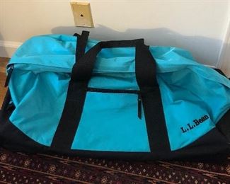 L.L. Bean large wheeled duffle bag - like new (30” x 13” x 15”)