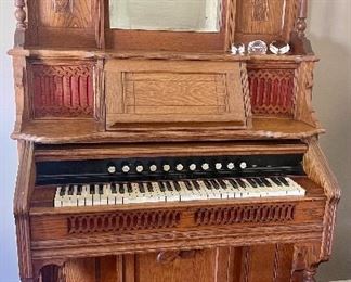 Gorgeous antique pump organ