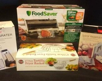 "Jones Creek Elegance" in Evans, GA Starts Closing Sat 3/25 8pm. Pickup: Tue 3/28 2-6pm. Please click here to see more photos, descriptions, and current bids:&nbsp;https://ctbids.com/estate-sale/20789