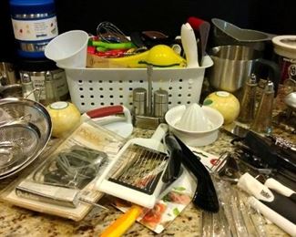 "Jones Creek Elegance" in Evans, GA Starts Closing Sat 3/25 8pm. Pickup: Tue 3/28 2-6pm. Please click here to see more photos, descriptions, and current bids:&nbsp;https://ctbids.com/estate-sale/20789