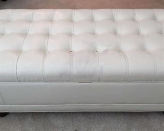 "Jones Creek Elegance" in Evans, GA Starts Closing Sat 3/25 8pm. Pickup: Tue 3/28 2-6pm. Please click here to see more photos, descriptions, and current bids:&nbsp;https://ctbids.com/estate-sale/20789