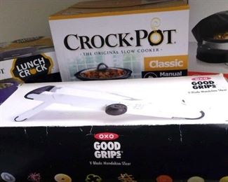 "Jones Creek Elegance" in Evans, GA Starts Closing Sat 3/25 8pm. Pickup: Tue 3/28 2-6pm. Please click here to see more photos, descriptions, and current bids:&nbsp;https://ctbids.com/estate-sale/20789