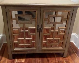 "Jones Creek Elegance" in Evans, GA Starts Closing Sat 3/25 8pm. Pickup: Tue 3/28 2-6pm. Please click here to see more photos, descriptions, and current bids:&nbsp;https://ctbids.com/estate-sale/20789