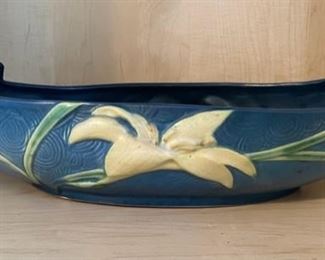 Roseville Zephyr Lily console bowl