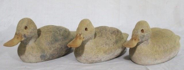 1 - Lot of 3 carved wooden ducks - 10 x 5
