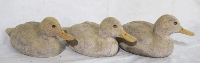 5 - Lot of 3 carved wood ducks - 10 x 5
