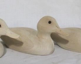 34 - Lot of 3 carved wood ducks - 8.5 x 4
