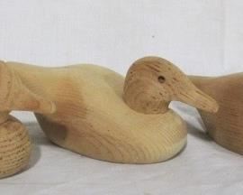117 - Lot of 3 wood carved ducks - 8 x 4
