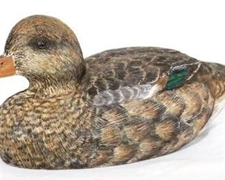 157 - Painted wooden duck - 10 x 5
