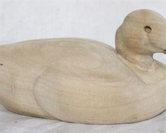 187 - Blank carved wood duck - 11 x 5
