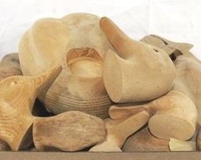 224 - Tray assorted carved wood duck supplies
