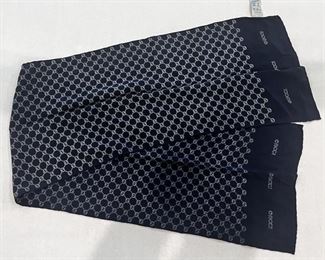 Vintage Women's Gucci Silk Scarf
