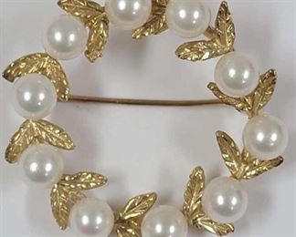 14k Yellow Gold & Pearls Brooch