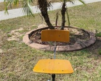 Kevi Mid-Century Industrial Office Desk Chair