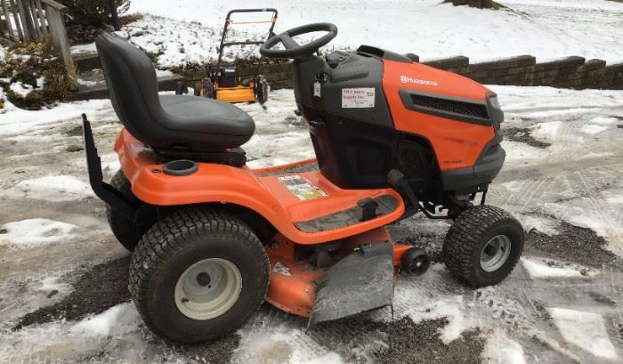 01 Husqvarna 22 HP Riding Mower