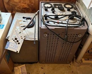 V.H.F Signal Generator by Hewlett-Packard Packard 