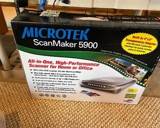 Microtek ScanMaker 5900