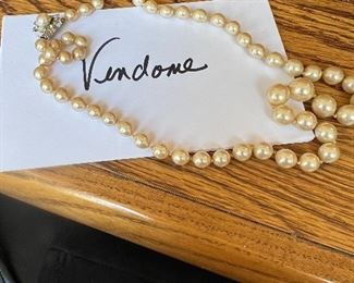 Vendome pearls 