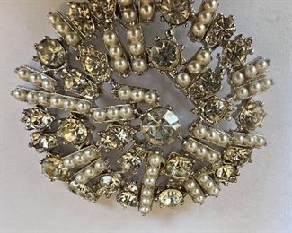 Vintage broach