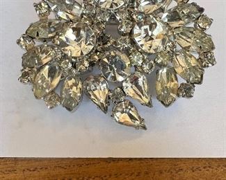 Vintage broach 