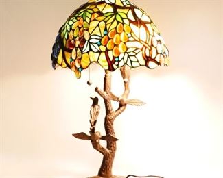 Tiffany-Style Tree Table Lamp
