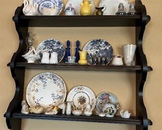 Decor plates and accessories 