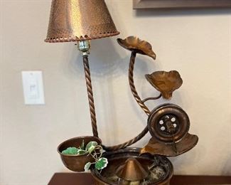 (1) DYNN Tabletop Pure Copper Water Fountain & Lamp 