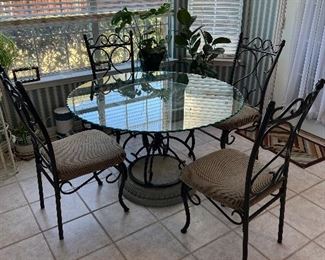 Dining Room Round Glass Table w/ 4 Iron Chairs