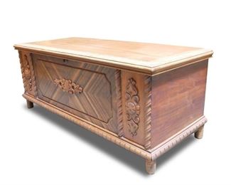 Vintage Lane Cedar Trunk
