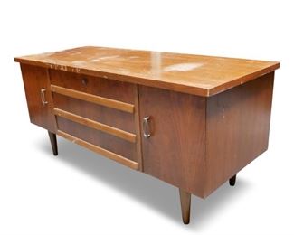 Vintage Lane Footed Cedar Chest
