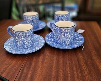 Set of 4 Stengel cups and saucers