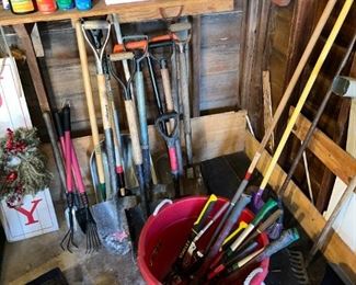 More Shovels + Hand Tools for the Yard and Garden