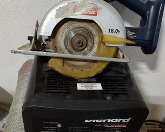 electric hand saw