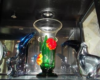 Murano Applied Flower Vase, Glass Toucans Puffin Birds 