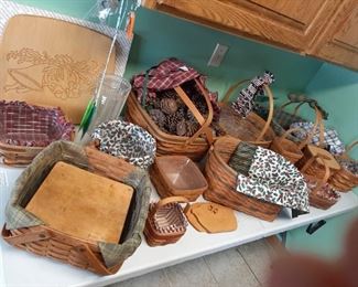 Nice selection of Longaberger baskets