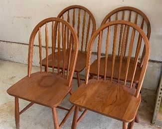 FOUR WOOD CHAIRS 