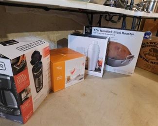 NOS Coffee Maker, Dishes, Roaster