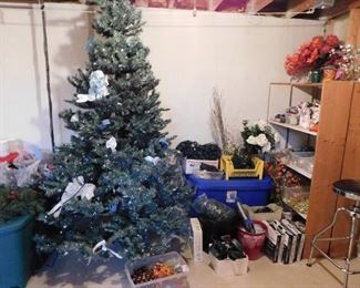 Christmas Tree, Bows, Lights, Ornaments