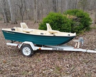 Bass Hound 10.2 fishing boat with trailer